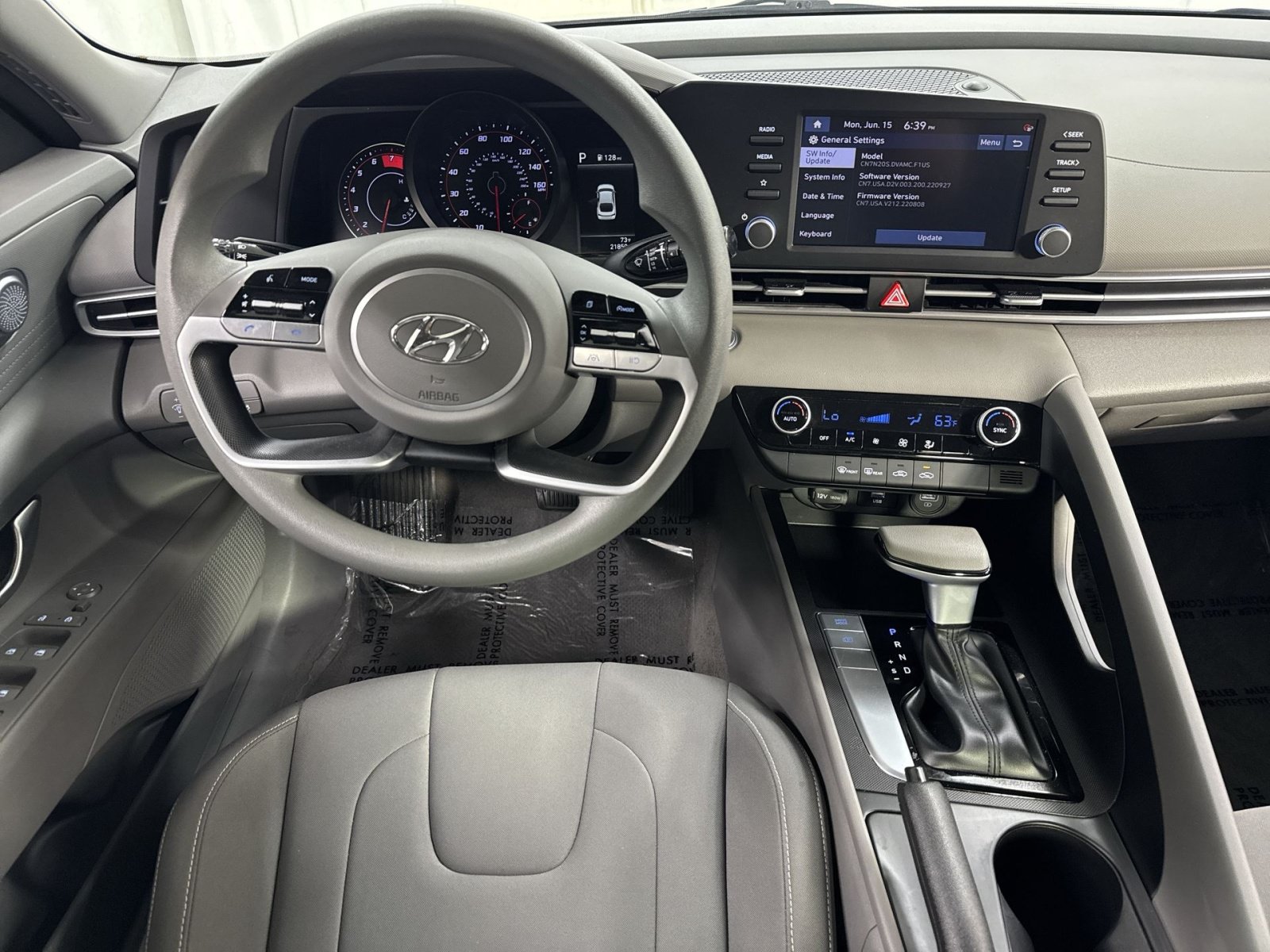Used 2023 Hyundai Elantra SEL FWD image 35