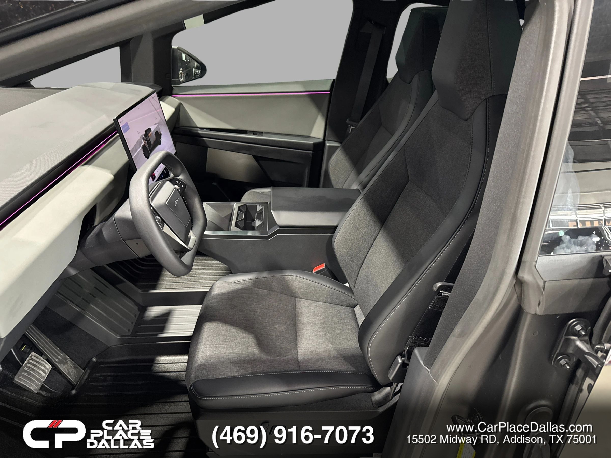 Used 2025 Tesla Cybertruck 2WD Crew Cab image 12