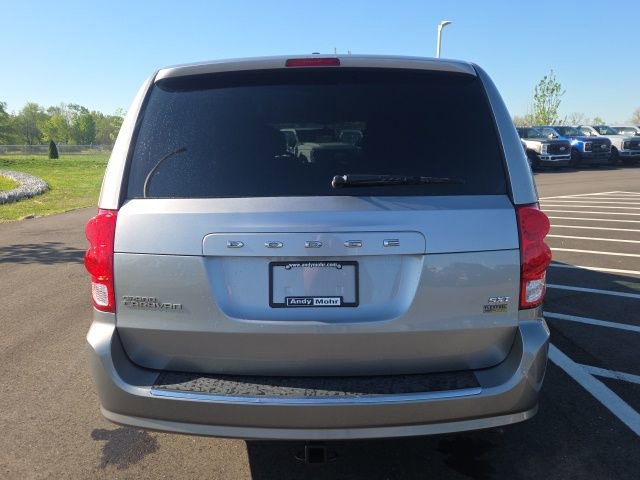 Used 2016 Dodge Grand Caravan SXT FWD image 9