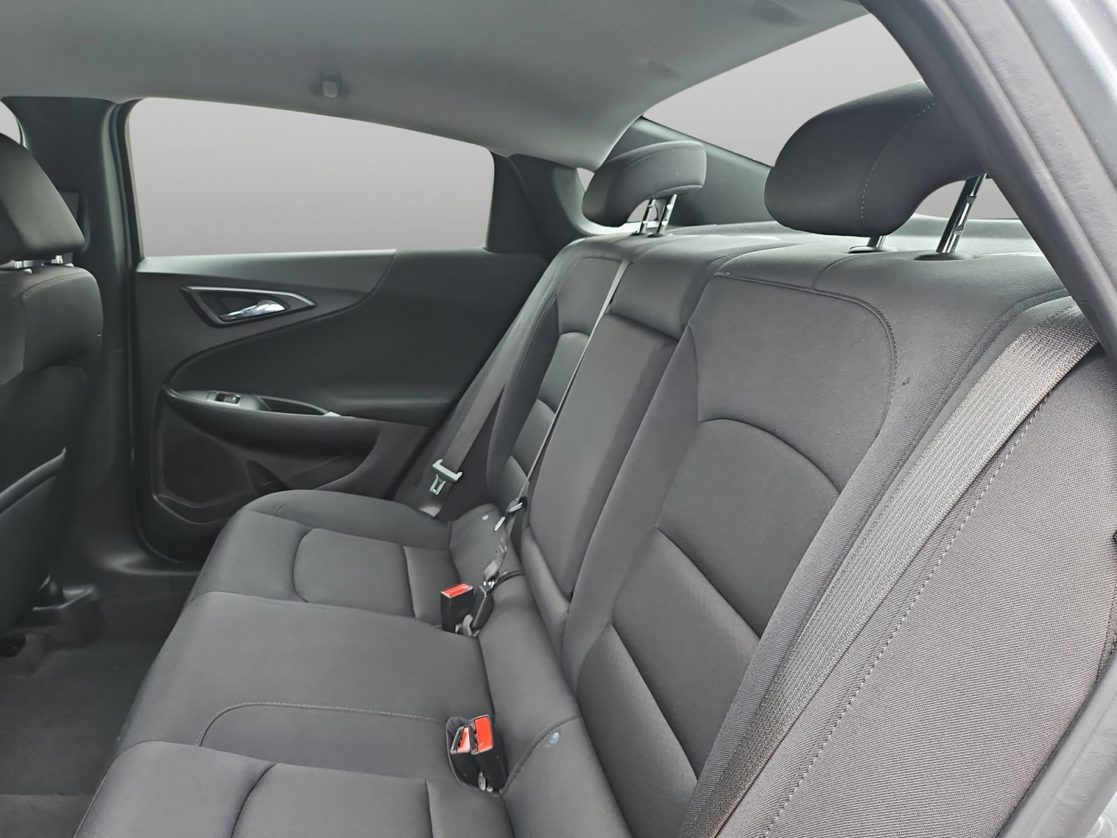 Used 2025 Chevrolet Malibu LT FWD image 36
