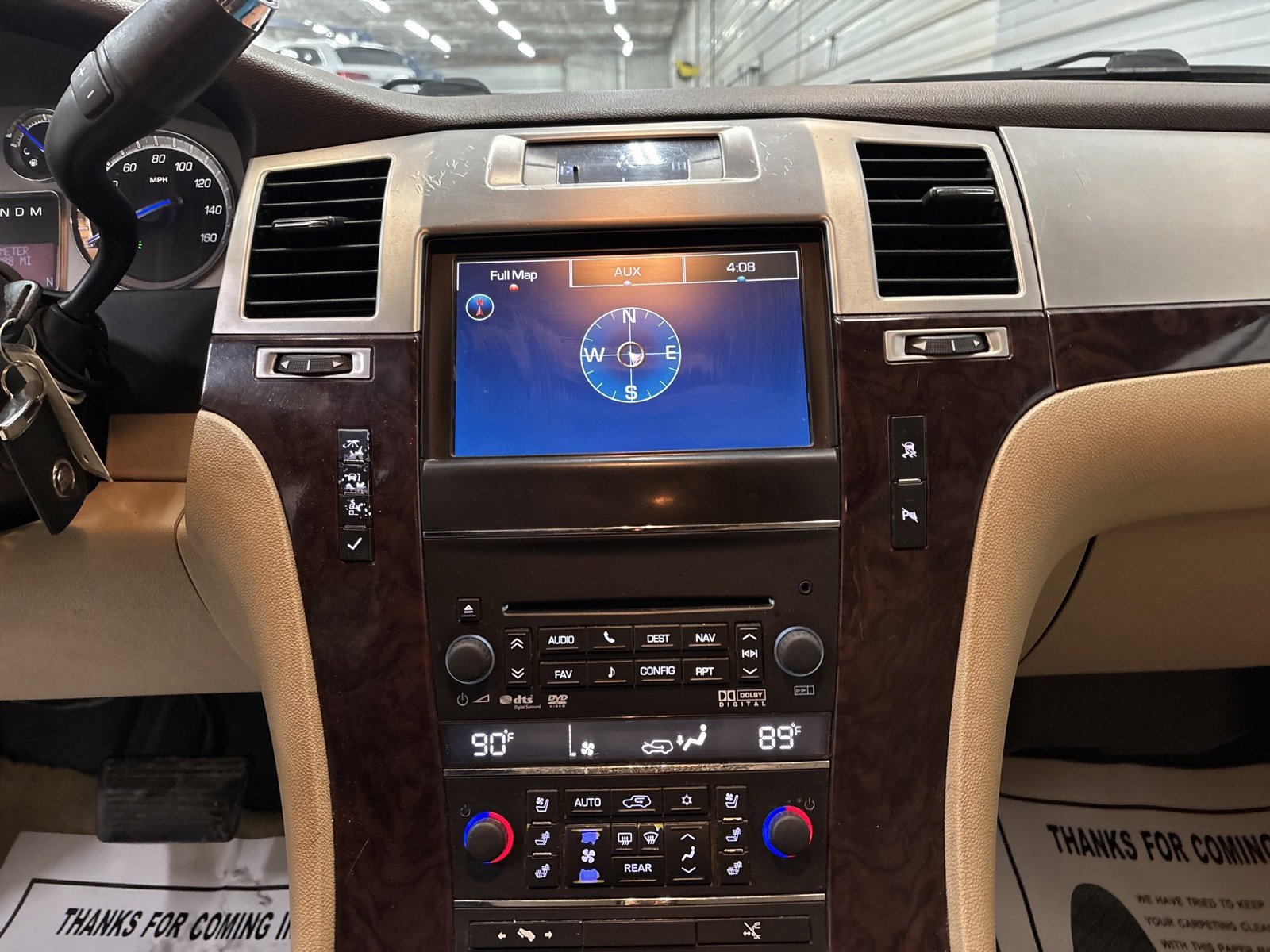 Used 2011 Cadillac Escalade ESV Premium image 18