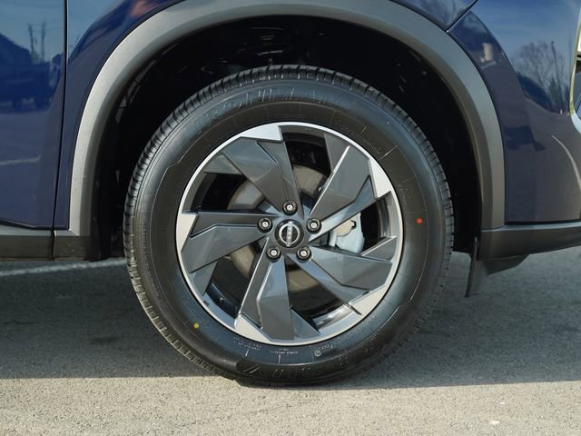 Used 2025 Nissan Rogue SV FWD image 41