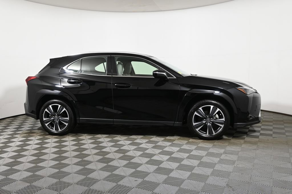 Used 2025 Lexus UX 300h AWD w/ Cold Area Package image 8