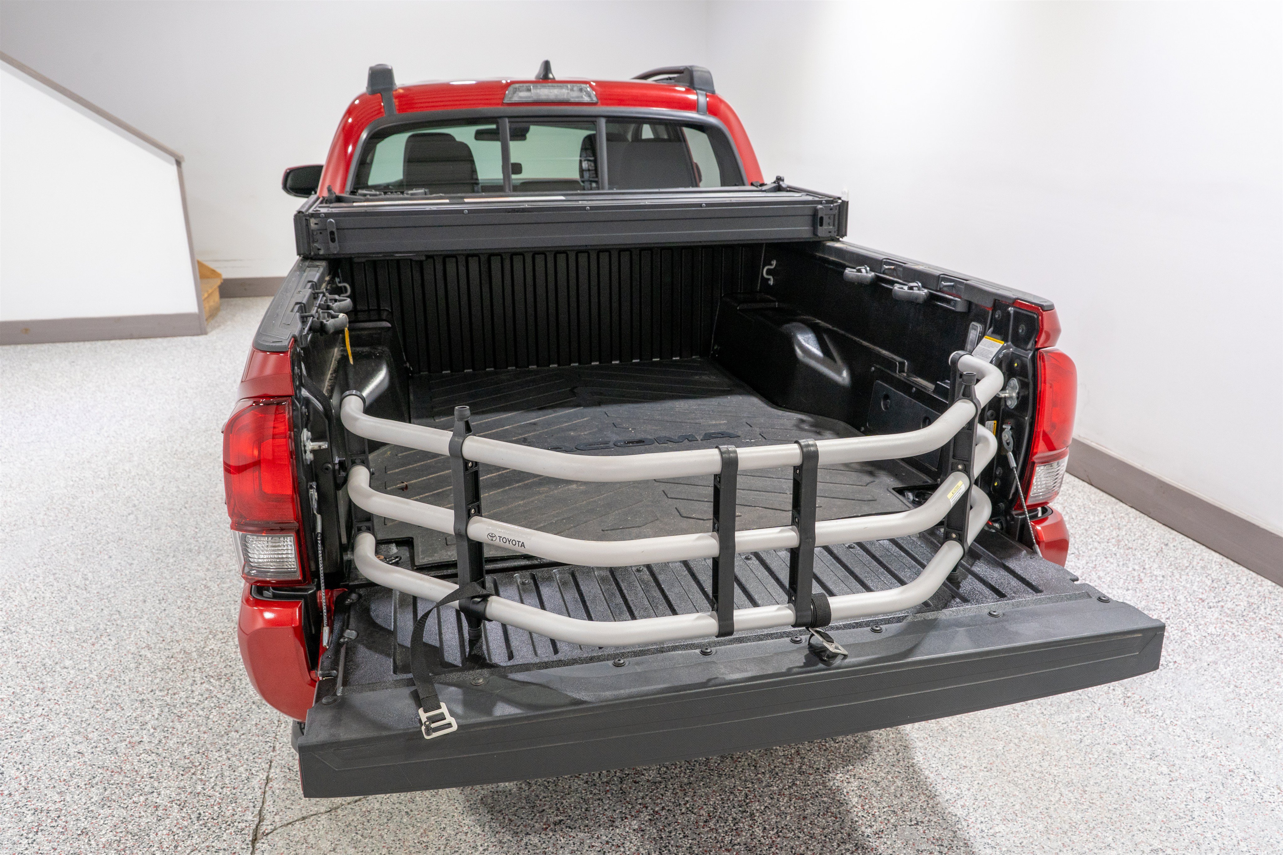 Used 2023 Toyota Tacoma SR AWD/4WD image 12