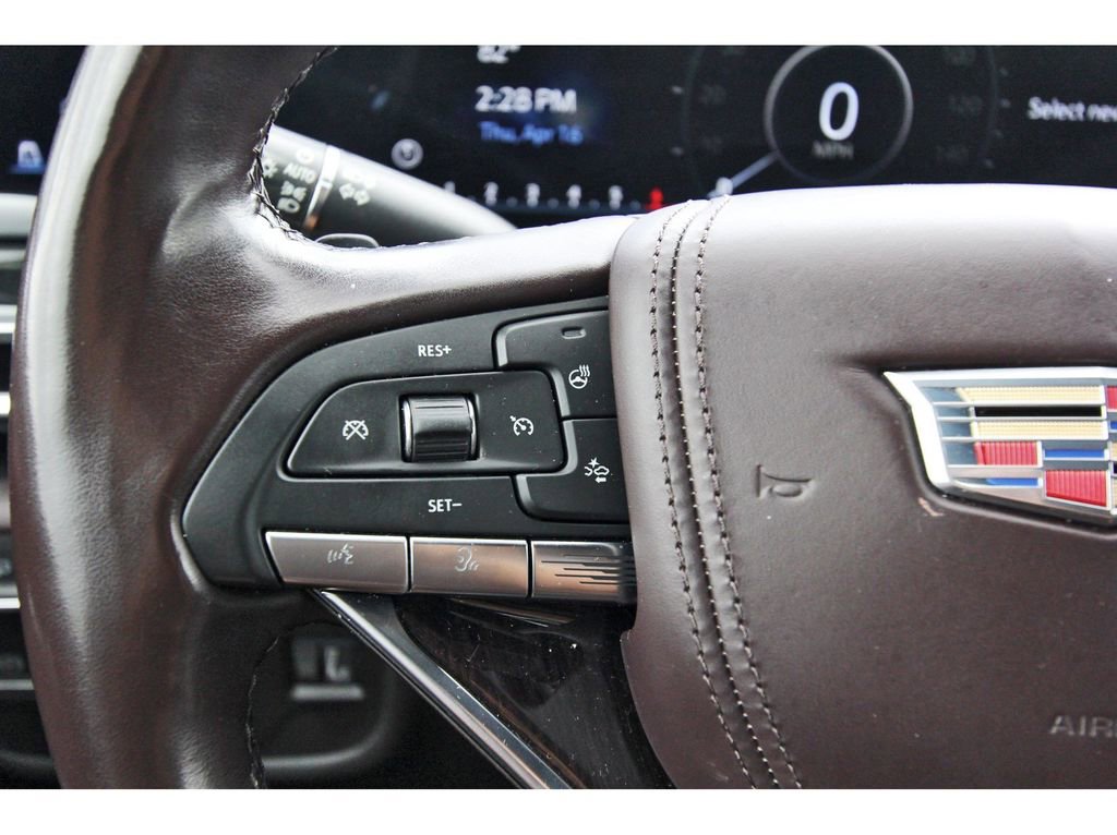 Used 2022 Cadillac Escalade Premium Luxury Platinum w/ Heavy-Duty Trailer Package image 16