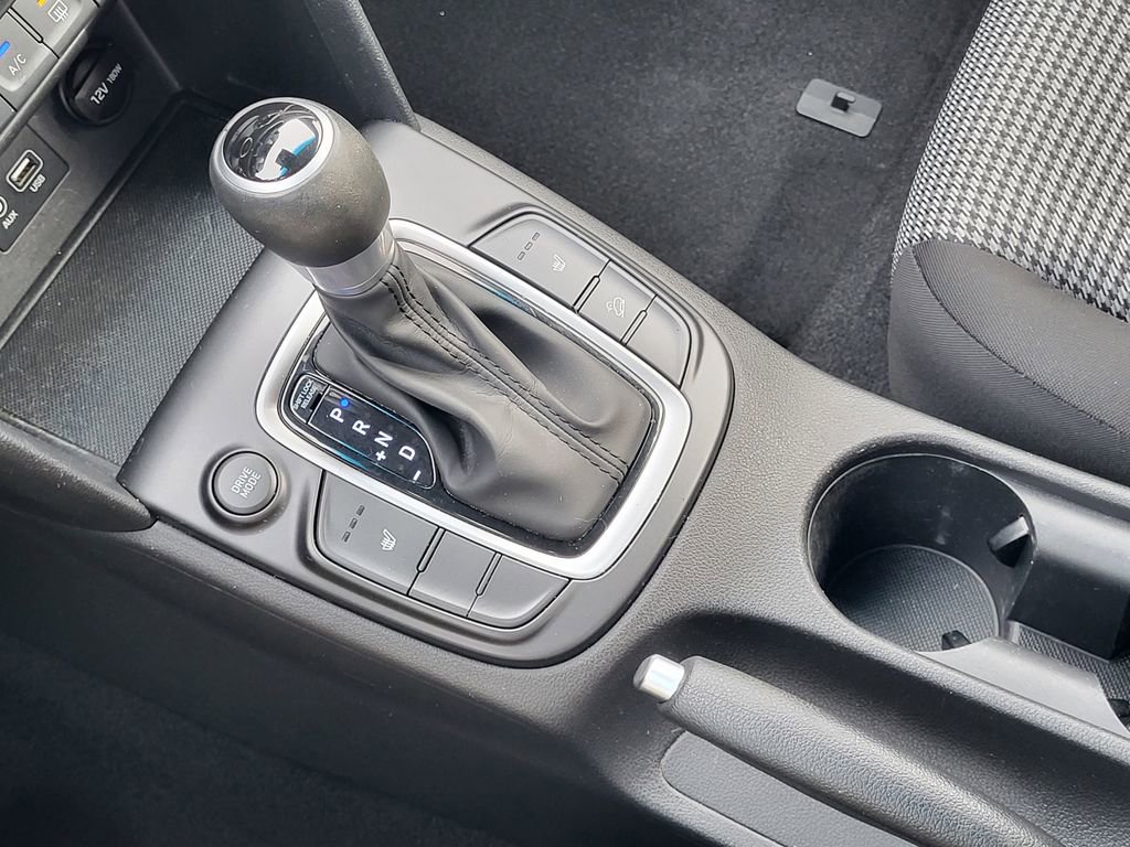 Used 2019 Hyundai Kona SEL image 18