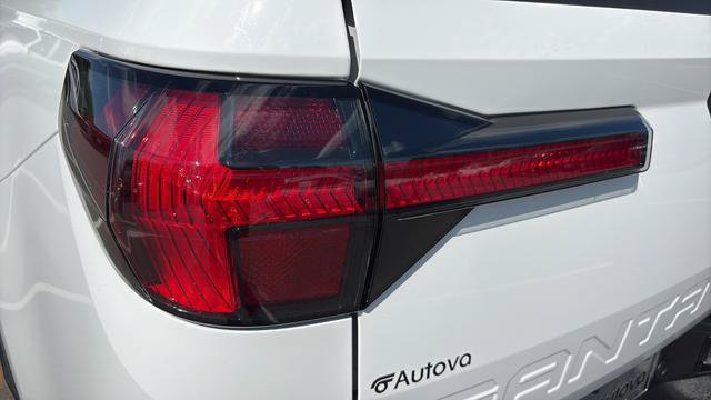 Used 2025 Hyundai Santa Cruz Limited AWD/4WD image 29