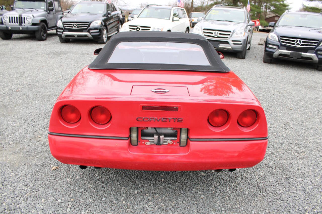 Used 1989 Chevrolet Corvette Convertible image 16