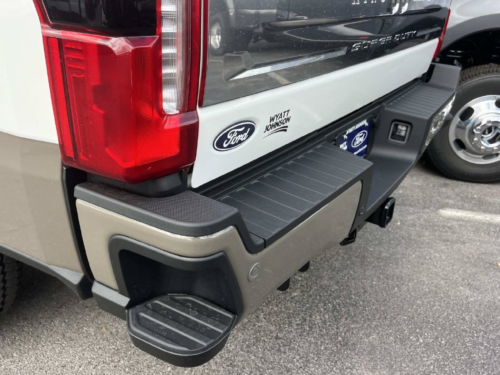 New 2027 Ford F350 King Ranch AWD/4WD image 12