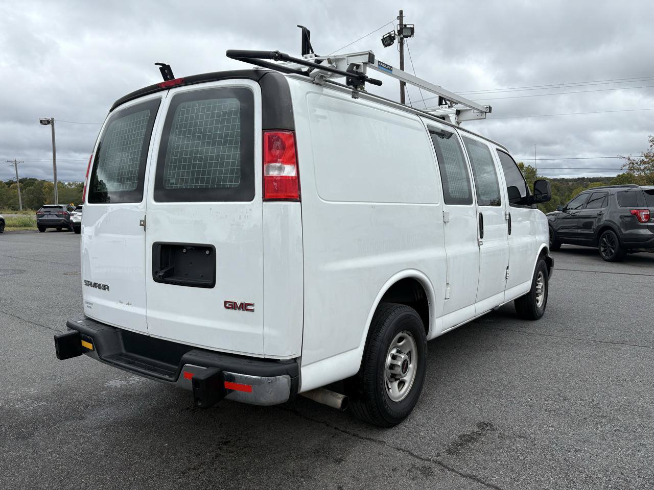 Used 2020 GMC Savana 2500 w/ Driver Convenience Package RWD image 6