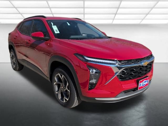 New 2026 Chevrolet Trax LT w/ Driver Confidence Package FWD image 1