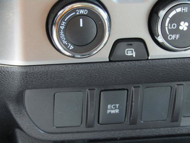 Used 2020 Toyota Tacoma SR AWD/4WD image 21