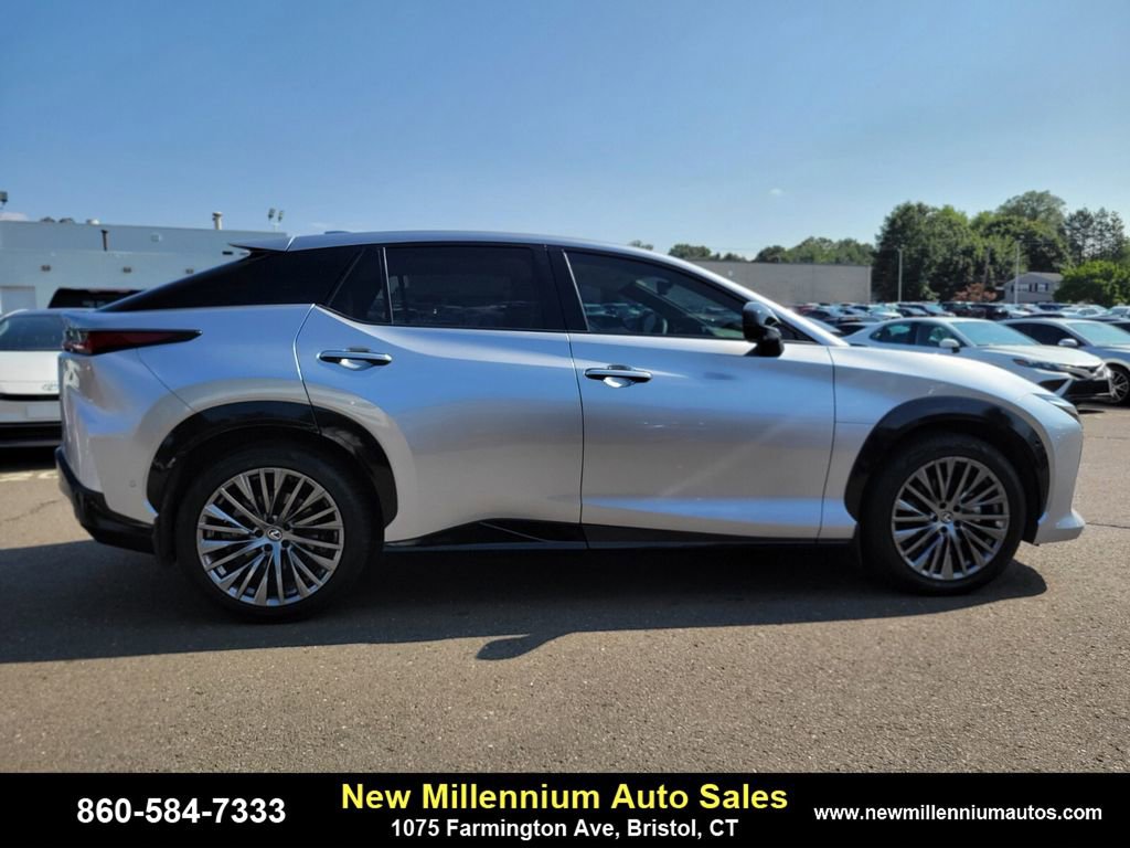 Used 2023 Lexus RZ 450e Premium w/ Accessory Package (A2) image 6