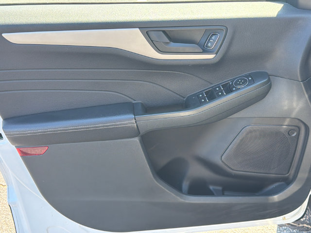 Used 2022 Ford Escape SE FWD image 12