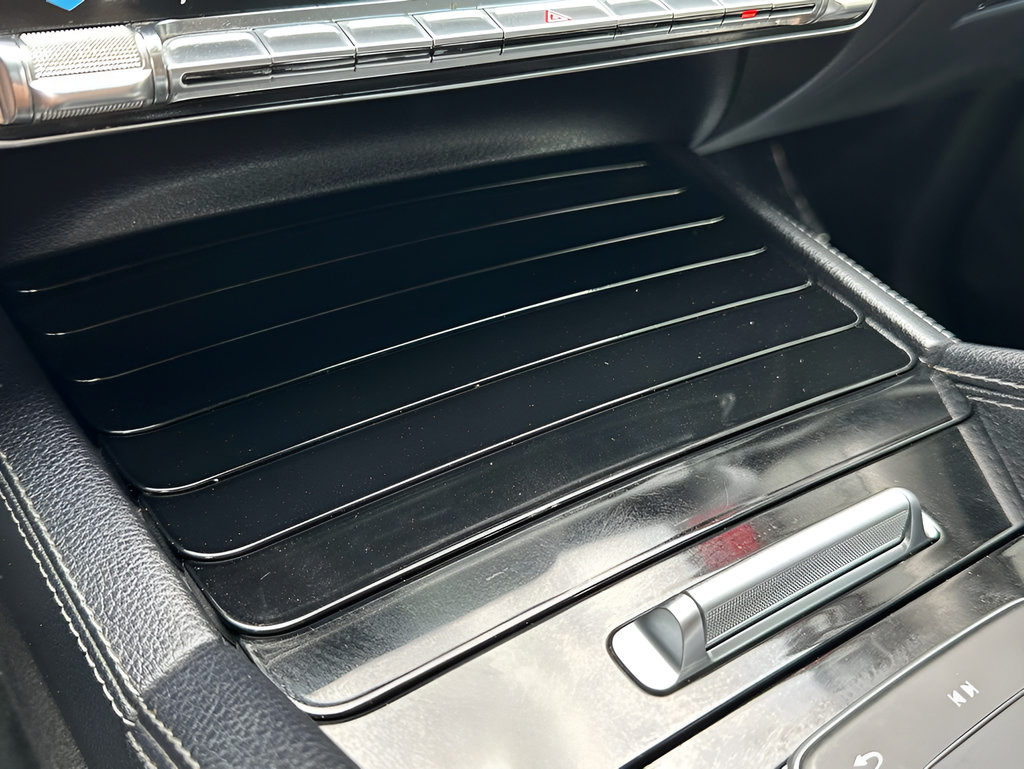 Used 2020 Mercedes-Benz GLE 450 4MATIC w/ Premium Package image 44