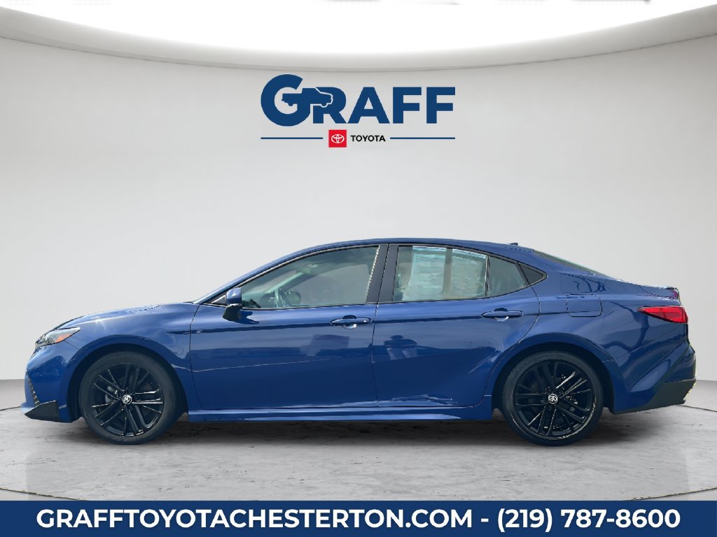 Used 2025 Toyota Camry SE FWD image 3