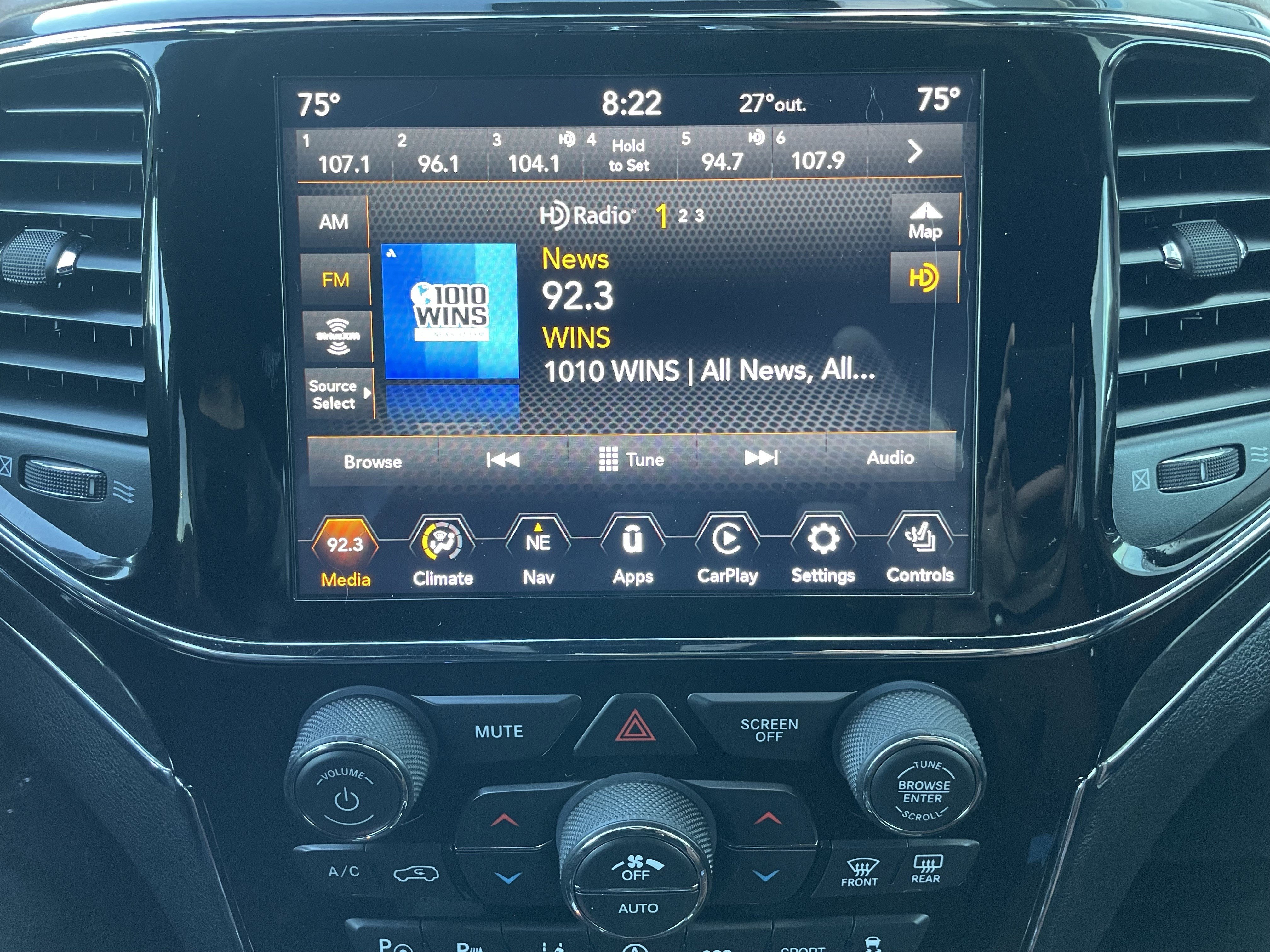 Used 2020 Jeep Grand Cherokee Overland image 29