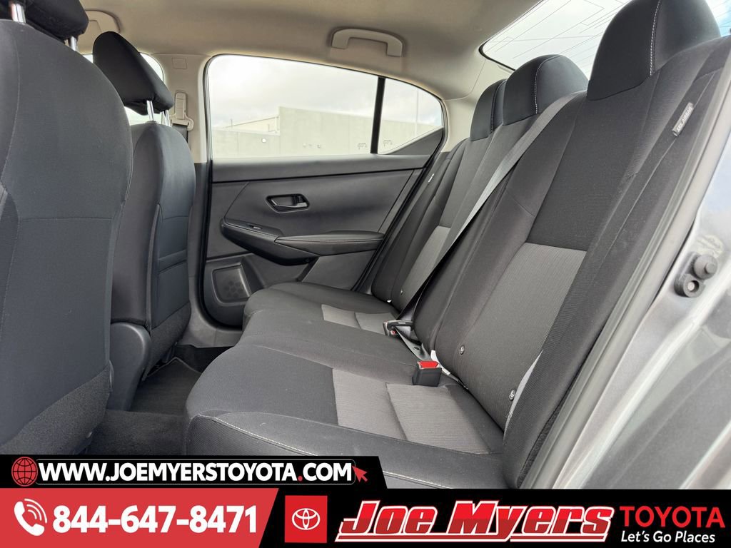 Used 2025 Nissan Sentra SV image 28