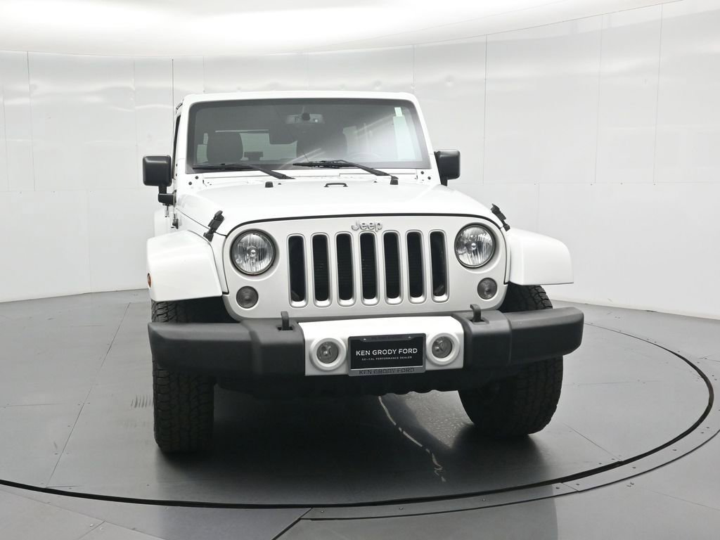 Used 2016 Jeep Wrangler Unlimited Sahara w/ Connectivity Group image 51