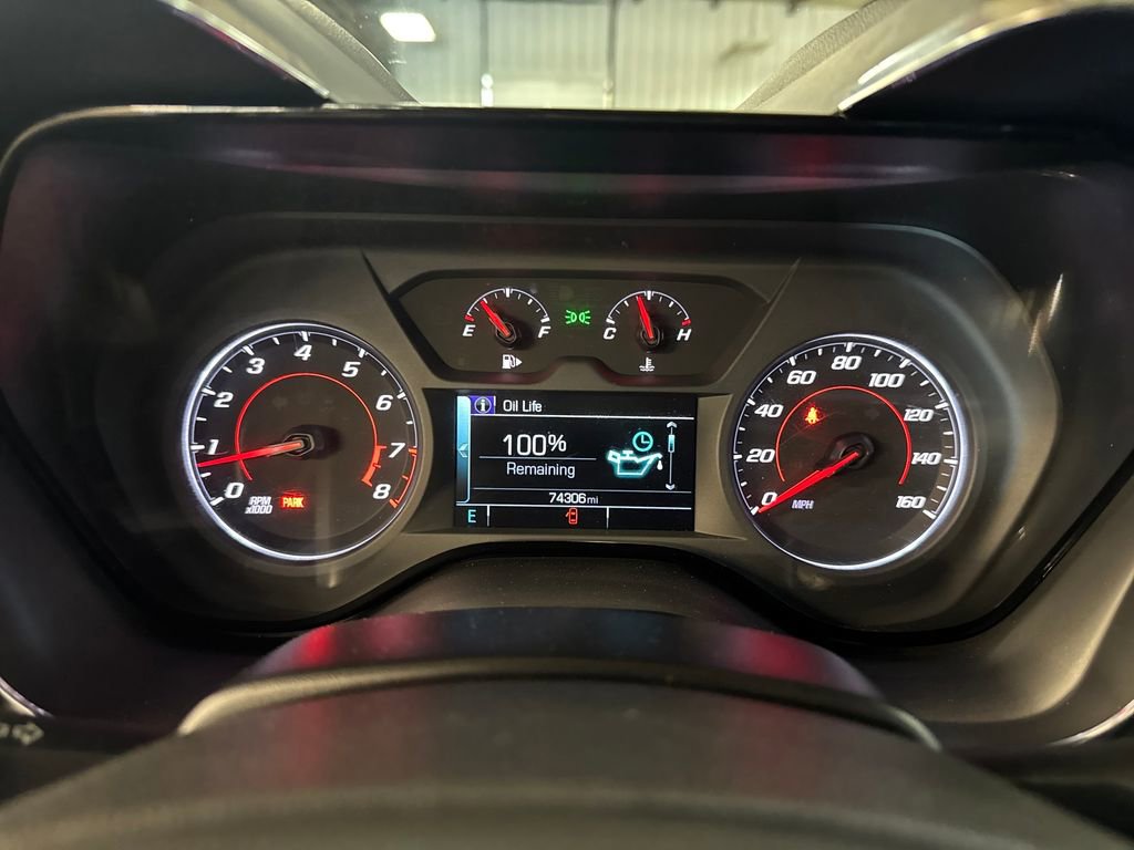 Used 2018 Chevrolet Camaro LT RWD image 21