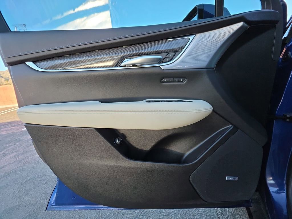 Certified 2023 Cadillac XT5 Sportv w/ Technology Package image 23