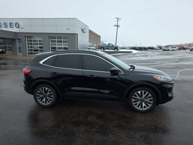 Certified 2022 Ford Escape Titanium w/ Class II Trailer Tow Package image 7