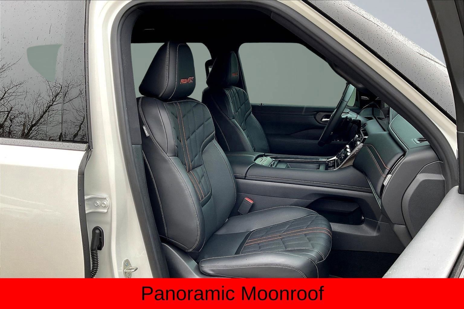 Used 2025 Nissan Armada PRO-4X w/ Pro-4X Premium Package image 13