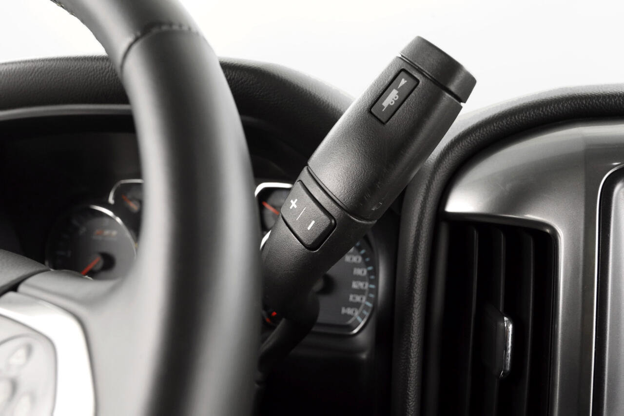 Used 2015 Chevrolet Silverado 1500 LT image 15