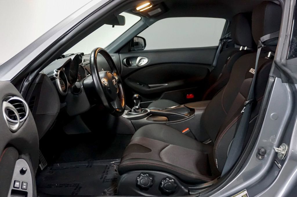 Used 2012 Nissan 370Z NISMO image 8