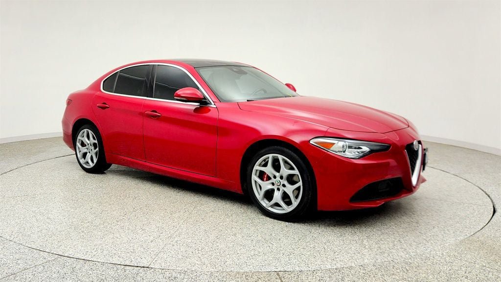 Used 2020 Alfa Romeo Giulia Ti w/ Active Blind Spot Package AWD/4WD image 3