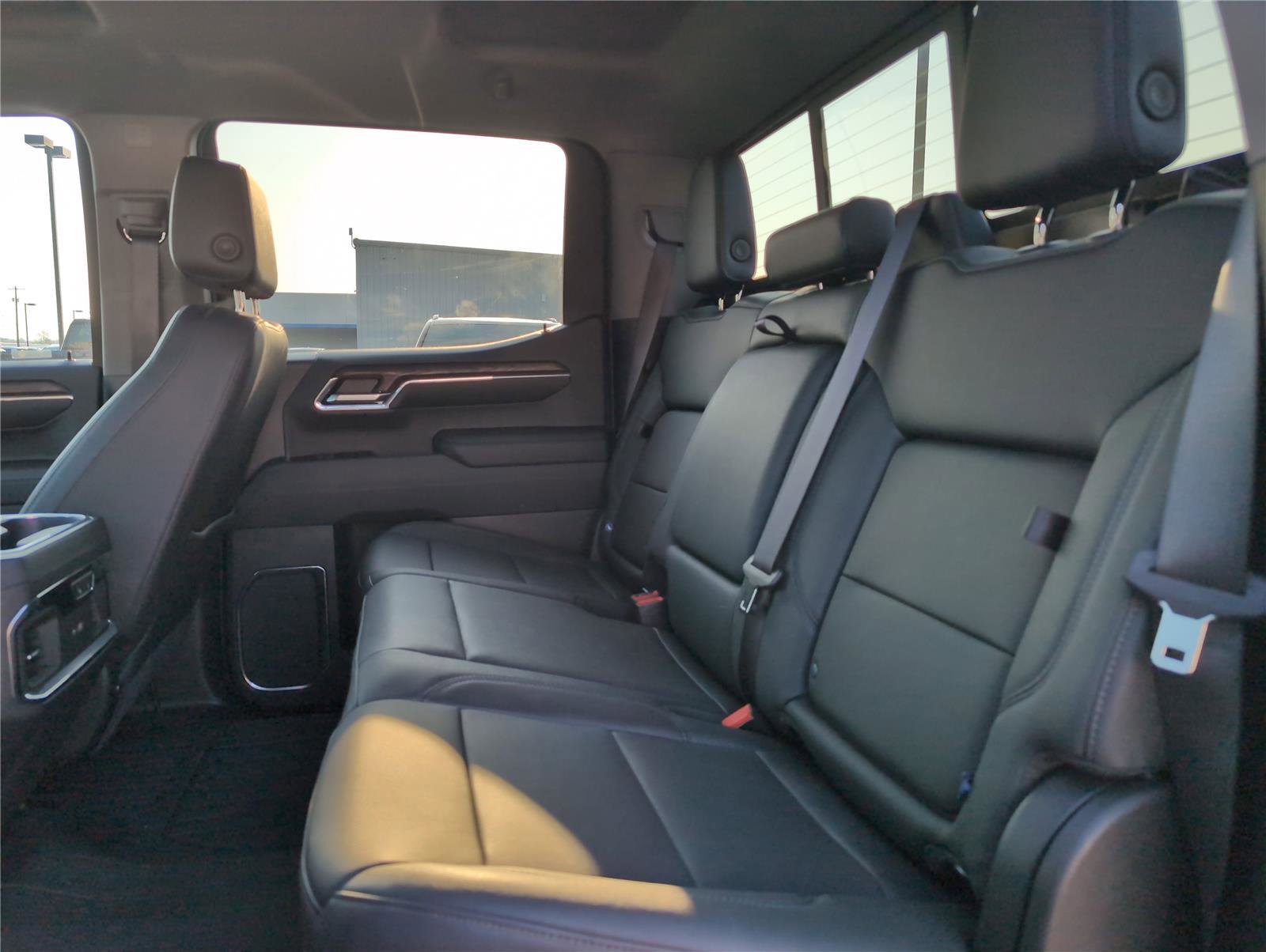 Used 2024 GMC Sierra 1500 SLT w/ SLT Premium Plus Package image 29