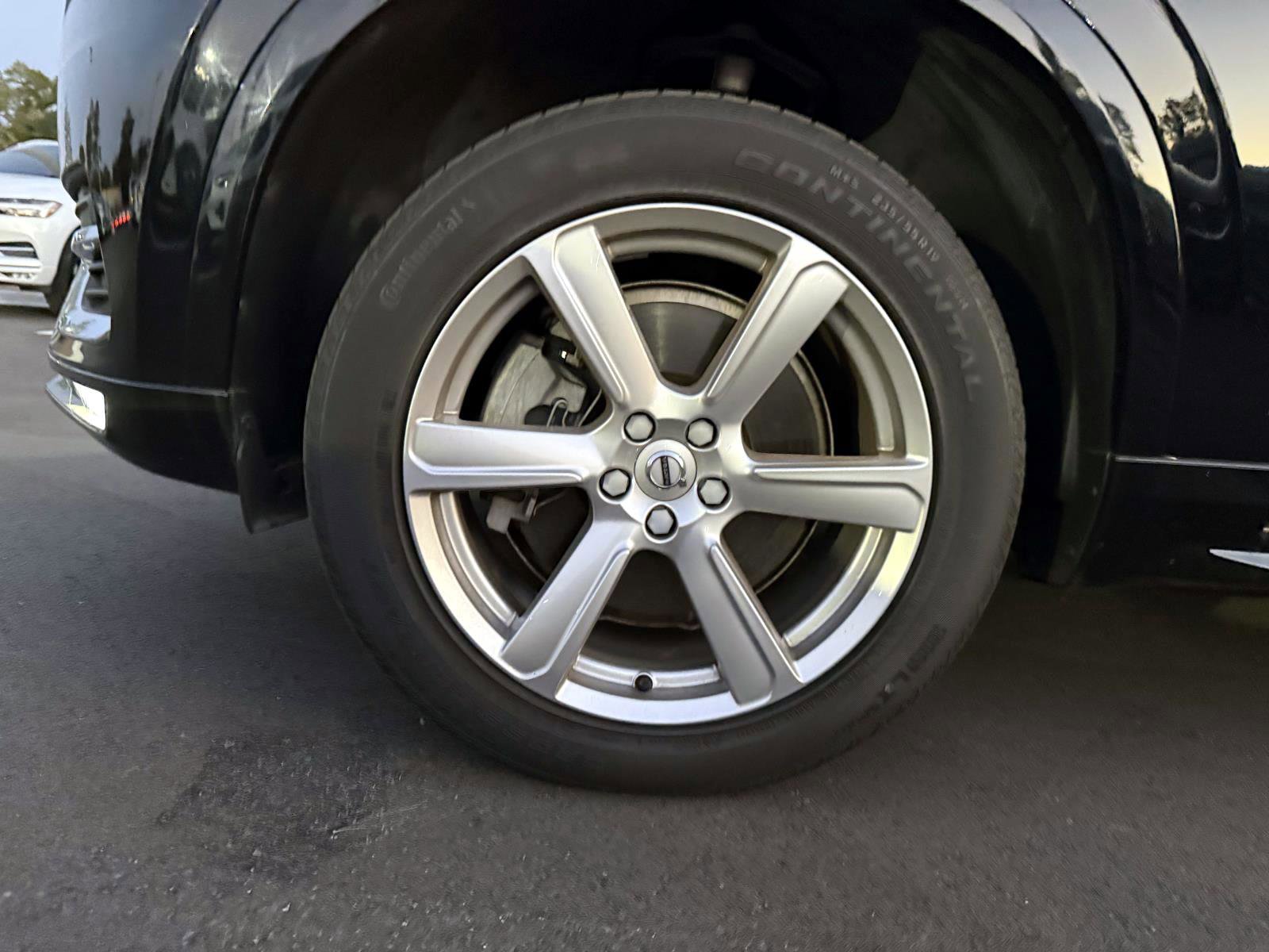 Certified 2024 Volvo XC90 B5 Core image 10