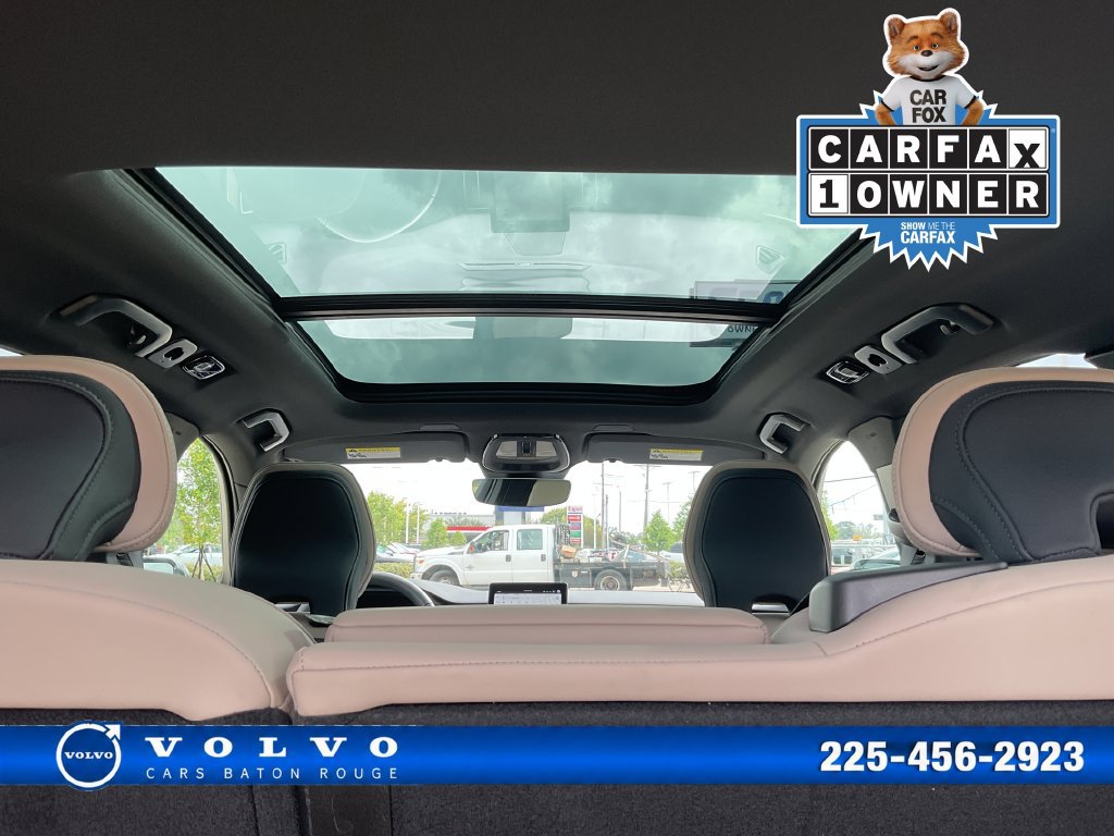 Used 2026 Volvo XC60 B5 Plus AWD/4WD image 27