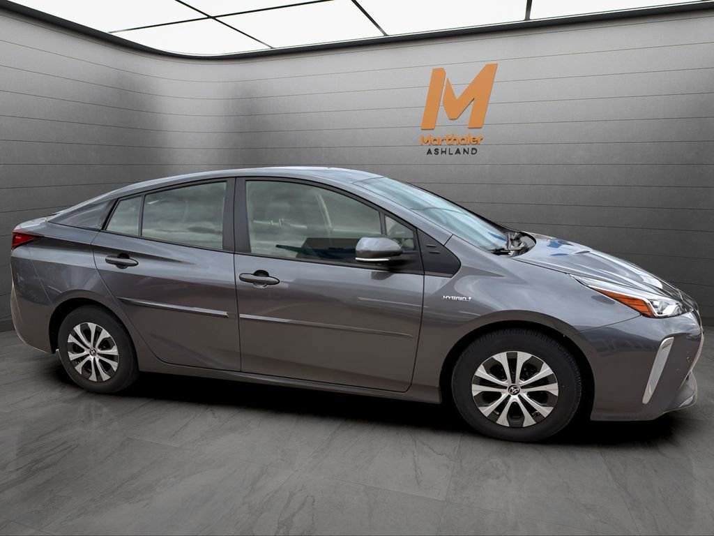 Used 2022 Toyota Prius XLE w/ Advanced Technology Package AWD/4WD image 6