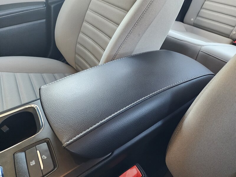 Used 2018 Ford Fusion S FWD image 44