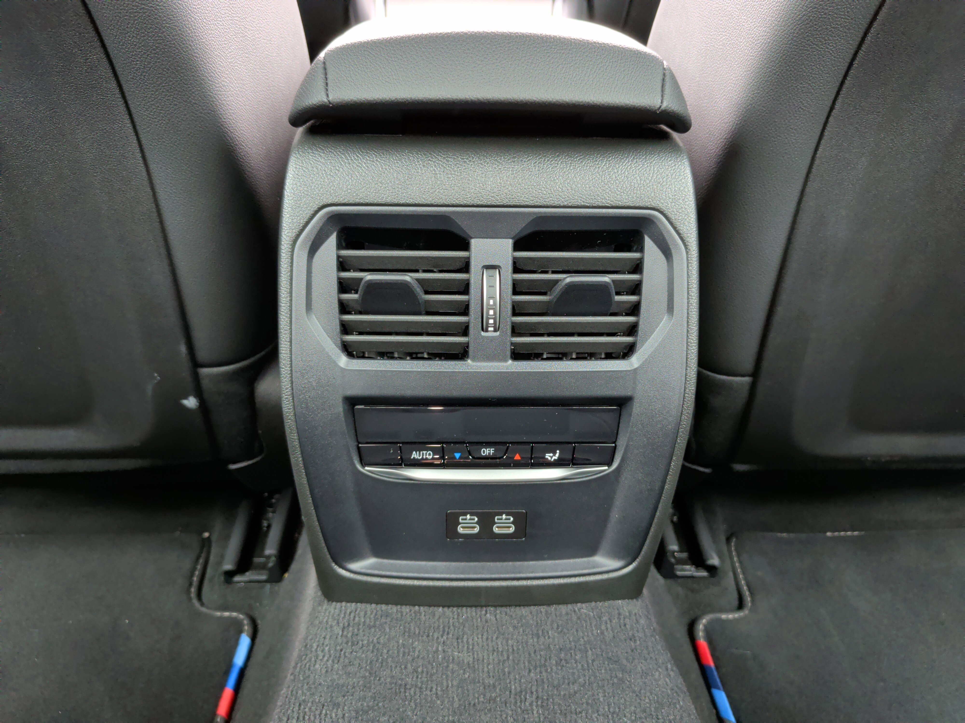 Used 2025 BMW M340i w/ Premium Package image 36