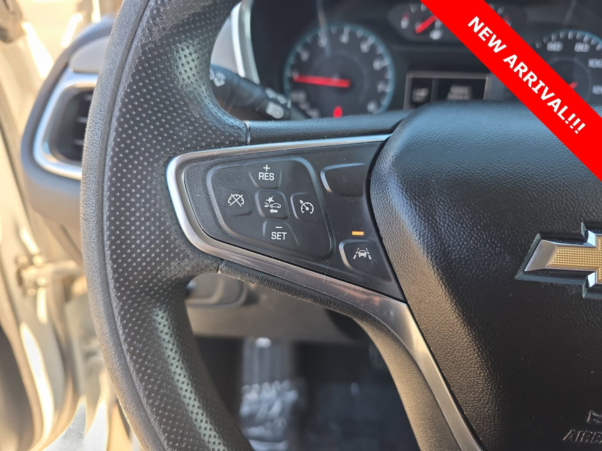 Used 2020 Chevrolet Equinox LS w/ LS Convenience Package image 16