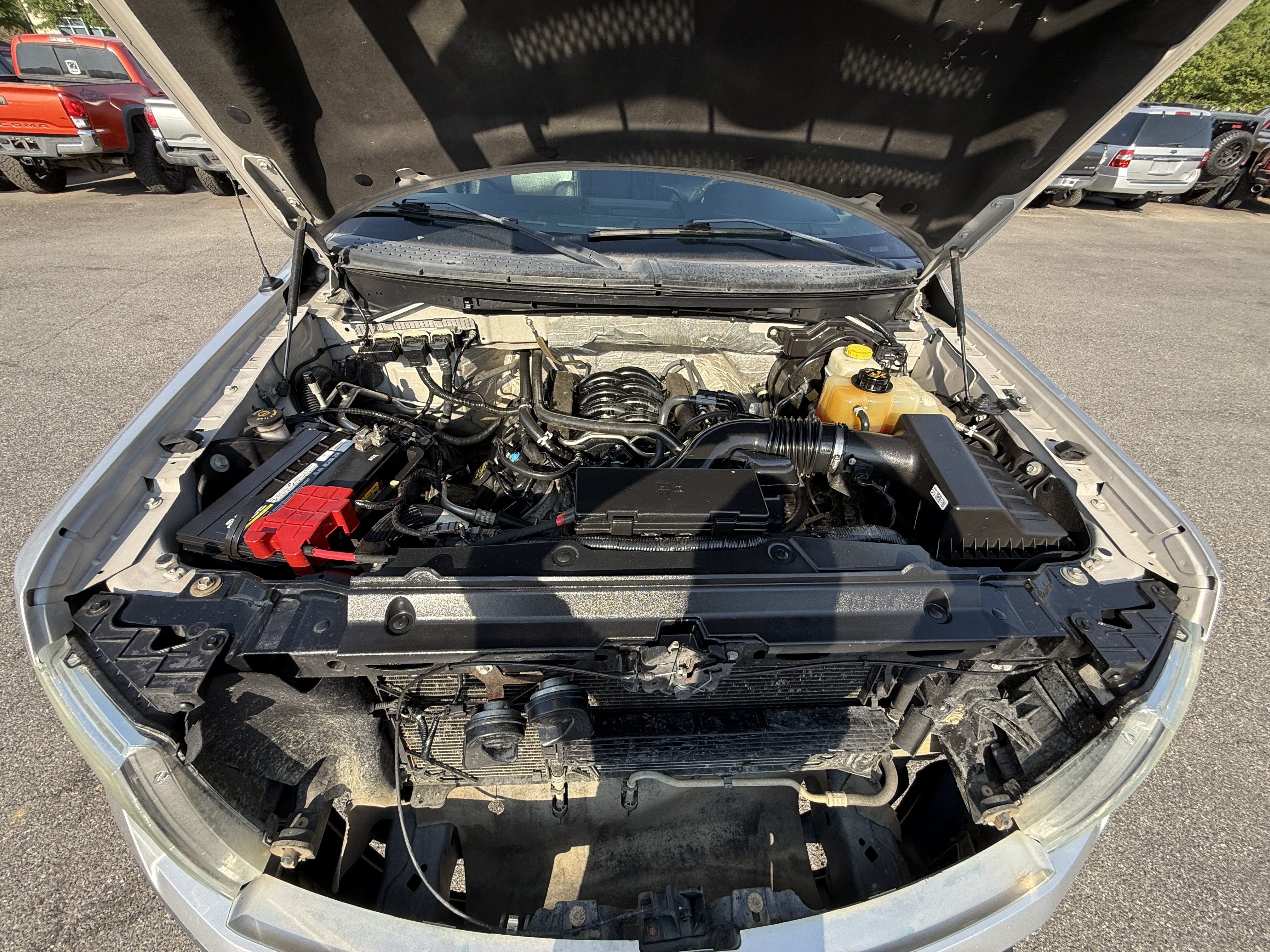 Used 2014 Ford F150 Lariat w/ Equipment Group 501A Mid AWD/4WD image 27