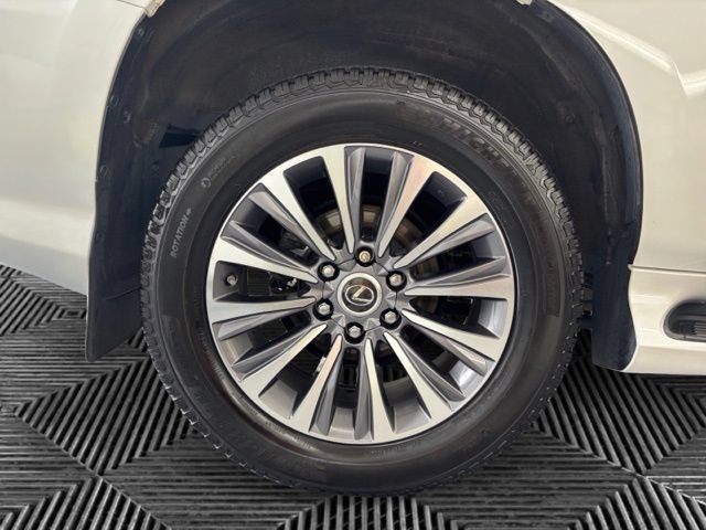 Used 2022 Lexus GX 460 Luxury w/ Accessory Package AWD/4WD image 34