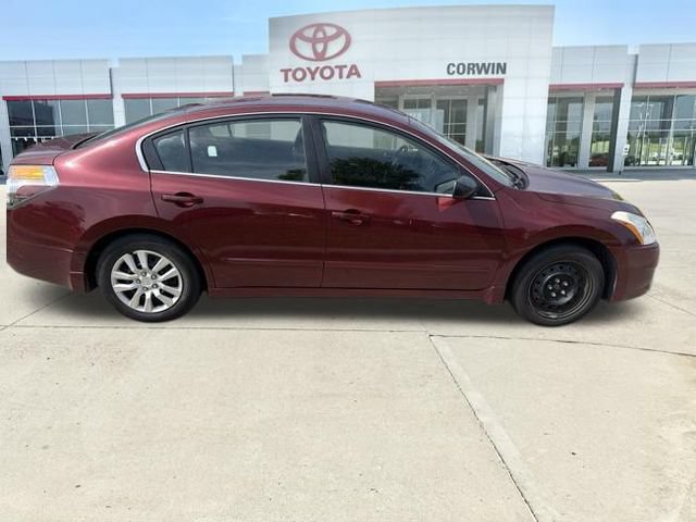 Used 2010 Nissan Altima 2.5 S FWD video 2