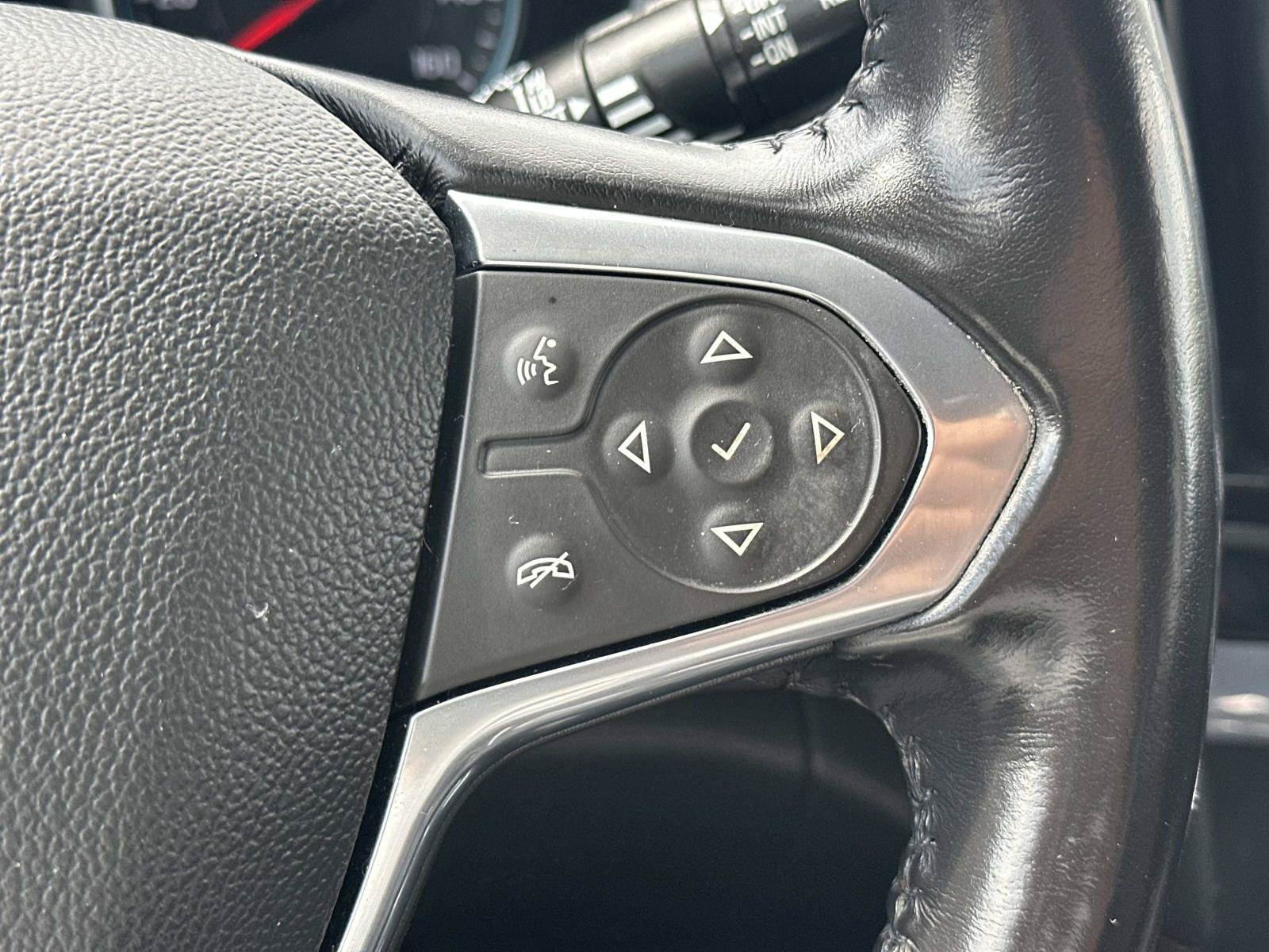 Certified 2020 Chevrolet Traverse LT FWD image 23