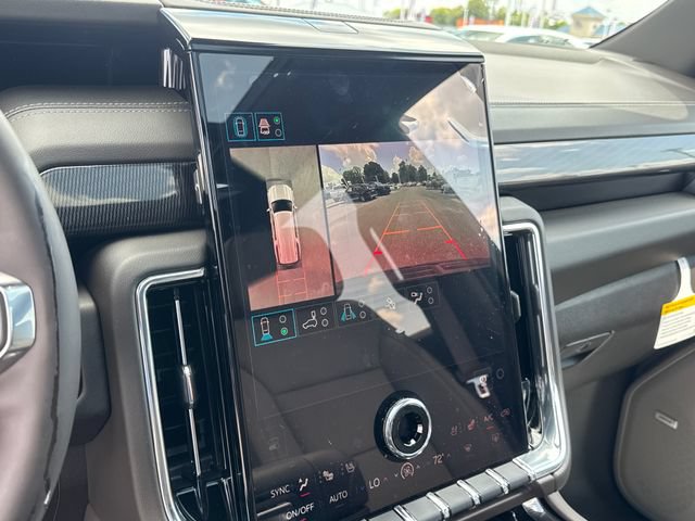 New 2026 GMC Yukon XL Elevation w/ Elevation Premium Package AWD/4WD image 24