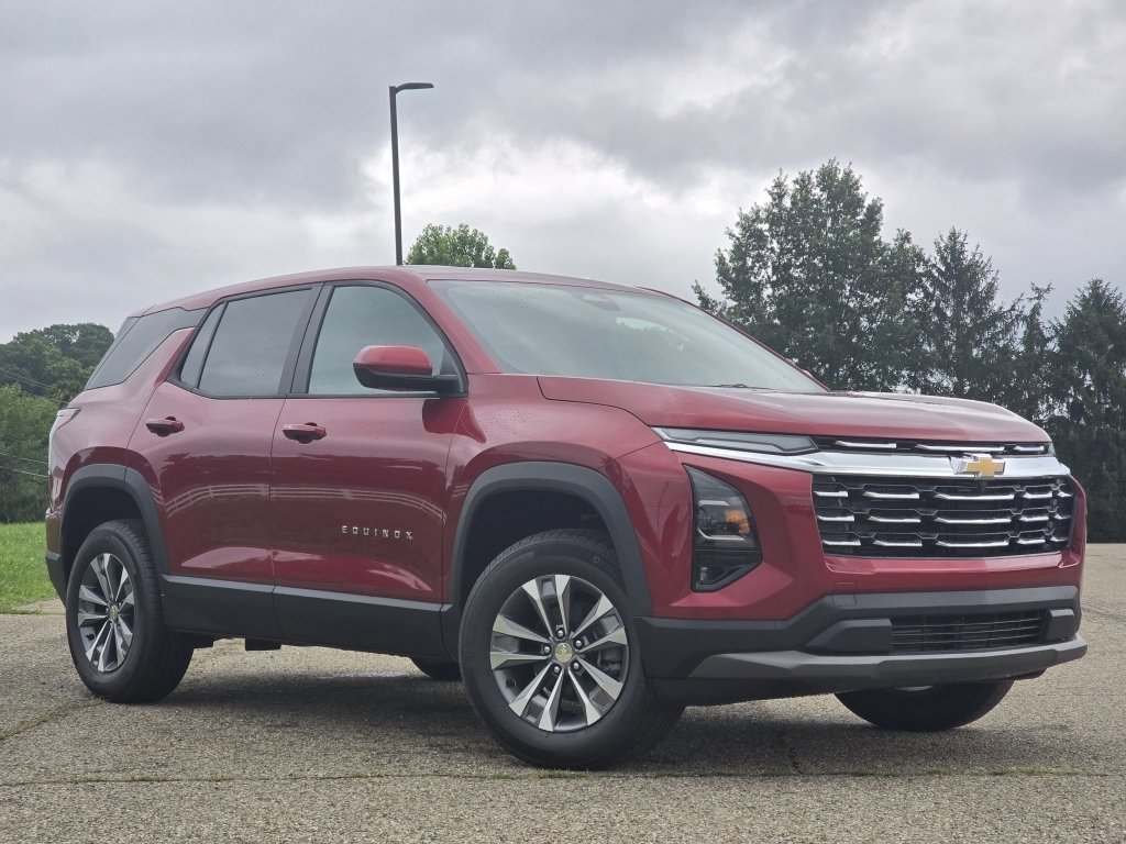 New 2026 Chevrolet Equinox LT w/ Convenience Package II image 2