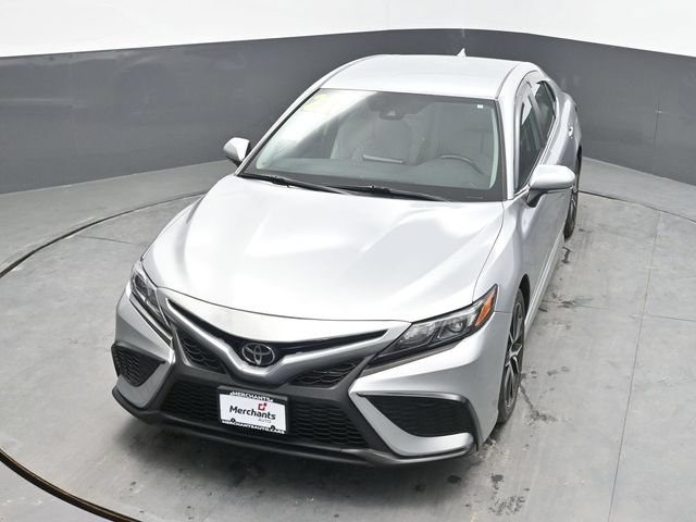 Used 2022 Toyota Camry SE FWD image 18