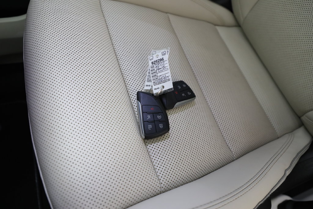Certified 2022 Buick Envision Essence w/ Safety Package AWD/4WD image 21