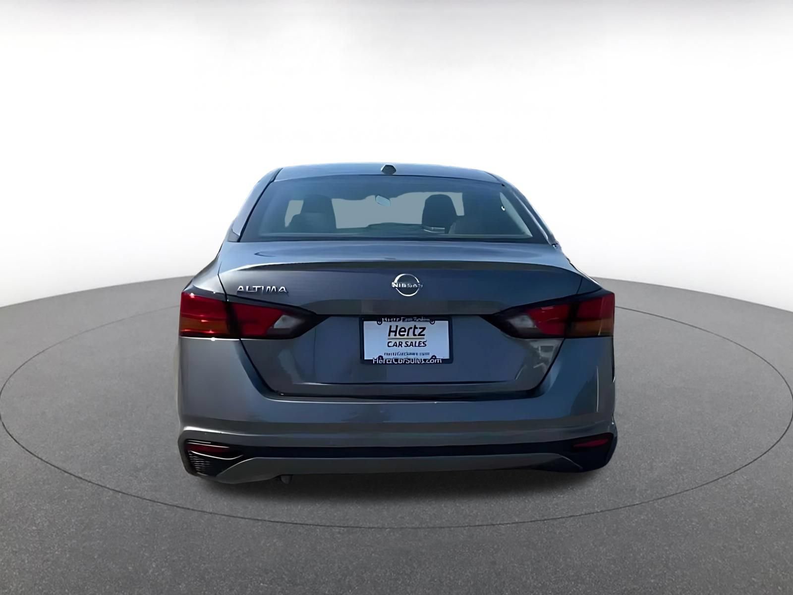 Used 2025 Nissan Altima 2.5 SV FWD image 12