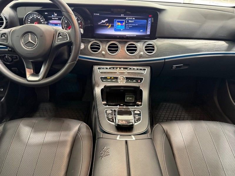 Used 2018 Mercedes-Benz E 300 4MATIC image 9