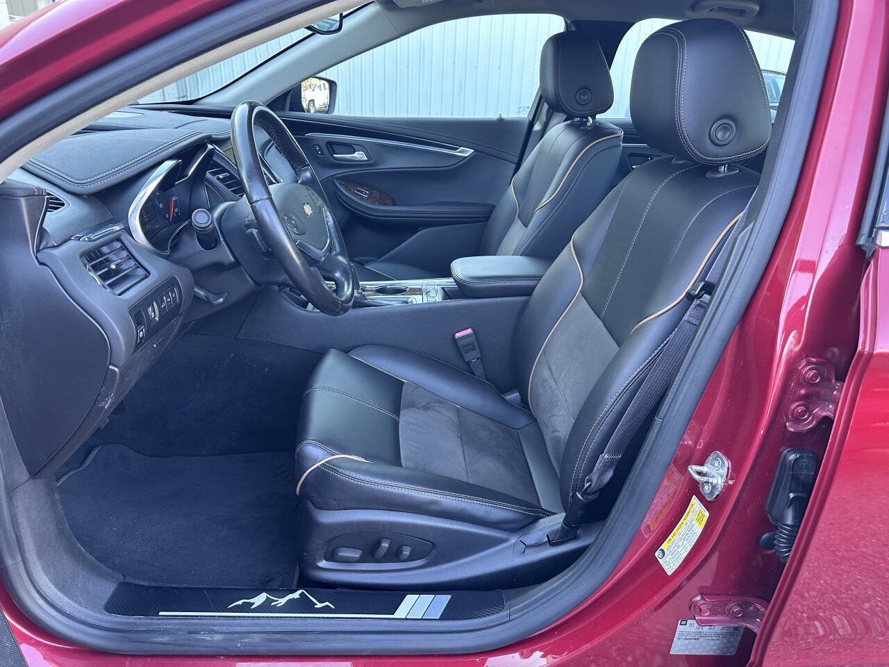 Used 2015 Chevrolet Impala LT w/ Convenience Package FWD image 12