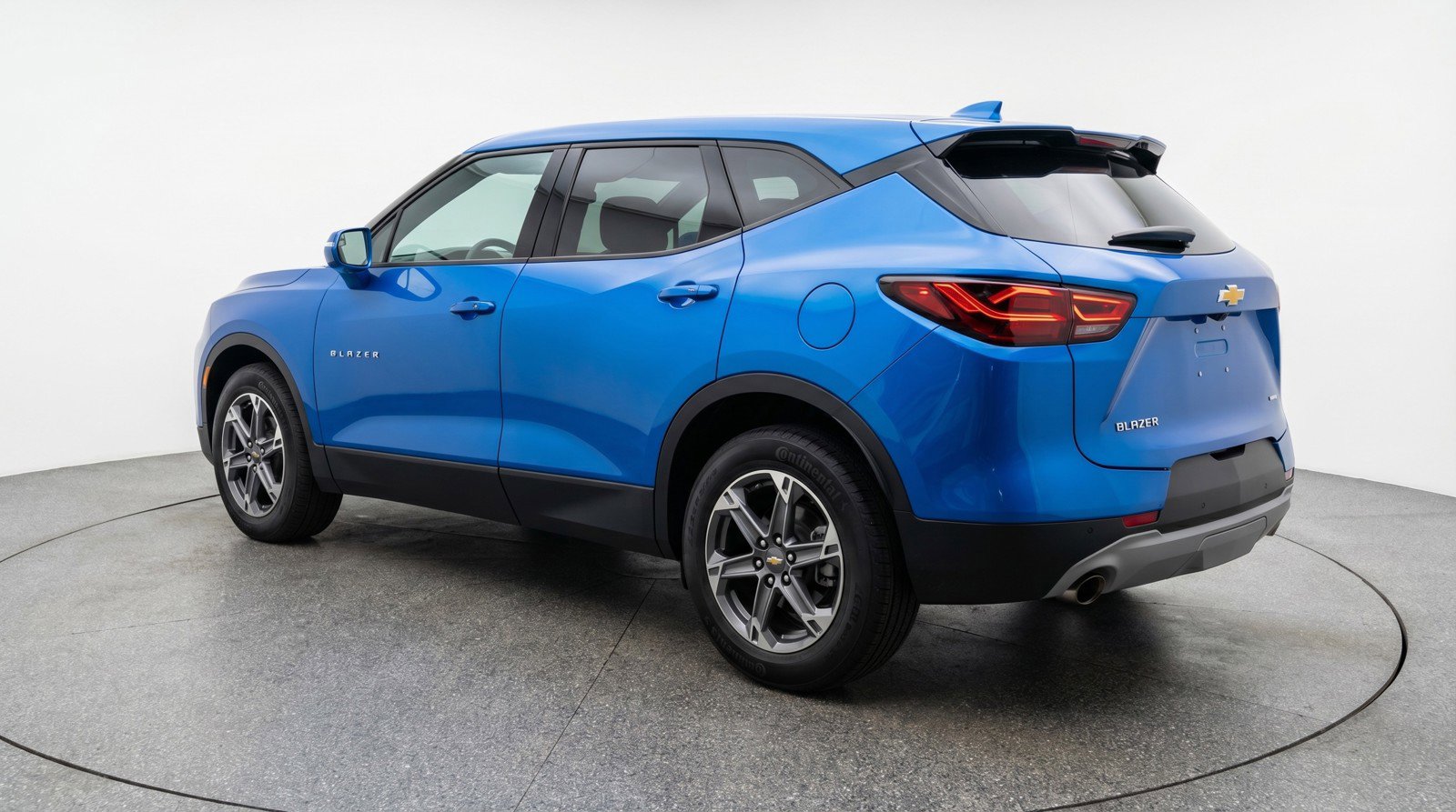 Used 2025 Chevrolet Blazer LT image 6