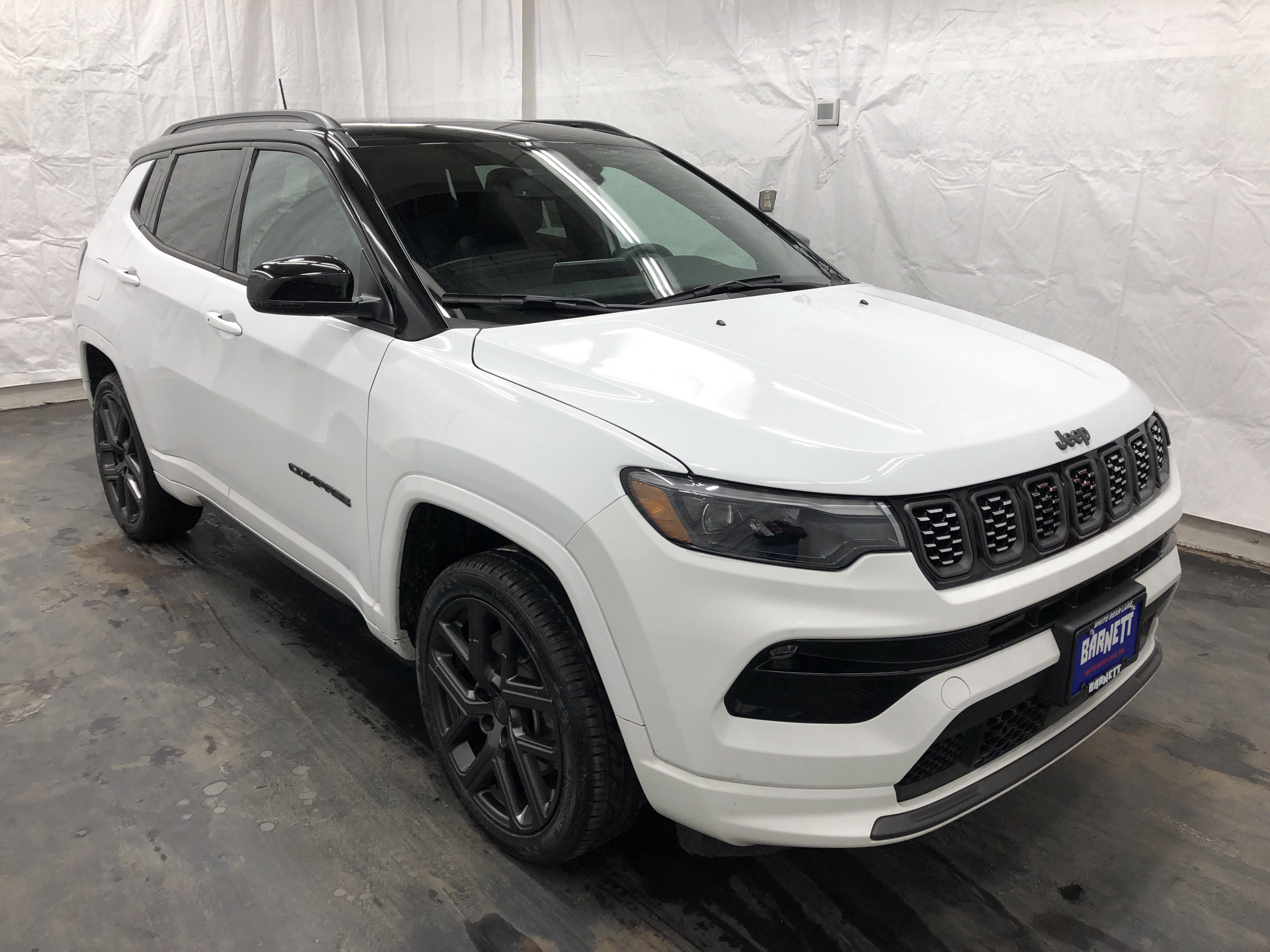 Certified 2024 Jeep Compass Limited w/ High Altitude Package AWD/4WD image 4